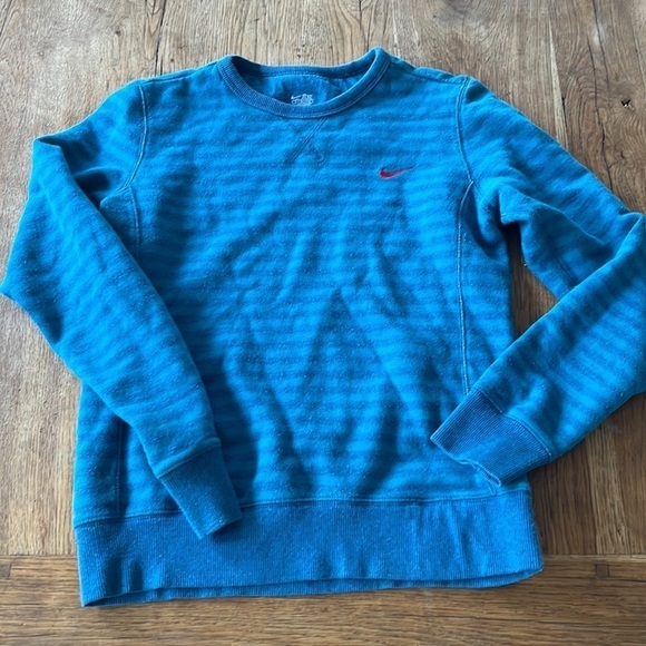Nike M Thick Cotton Fitted Stripe Pull Over Shirt - Picture 1 of 6